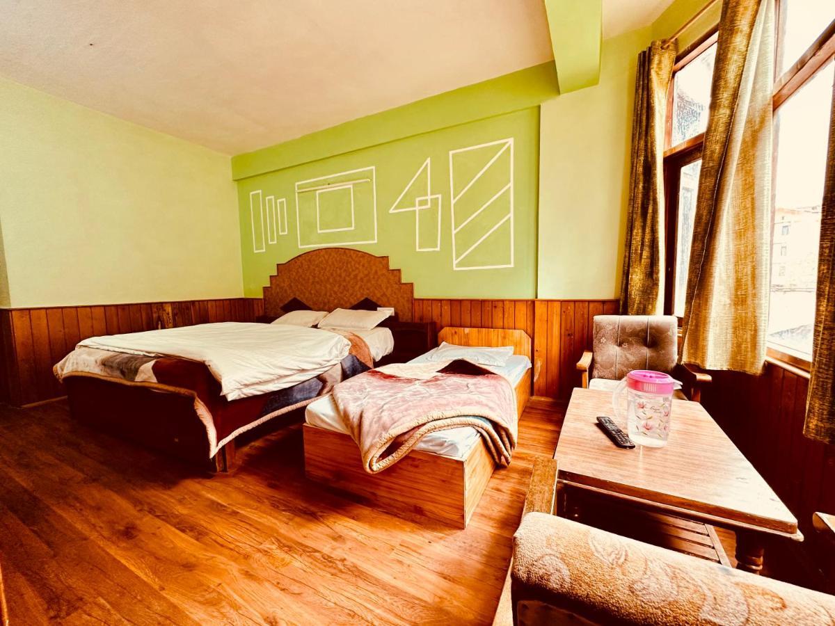 Hotel D Kanchan Manali Exteriér fotografie