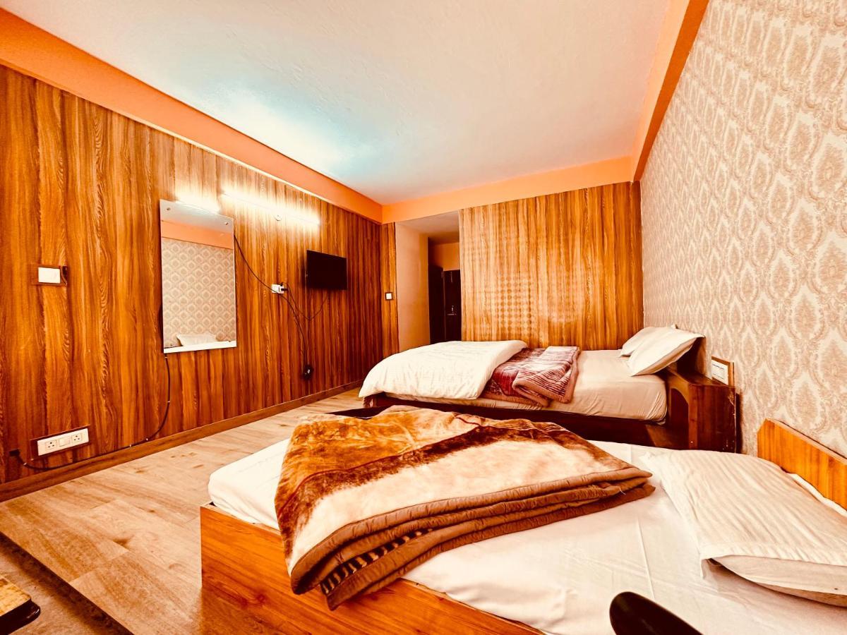 Hotel D Kanchan Manali Exteriér fotografie